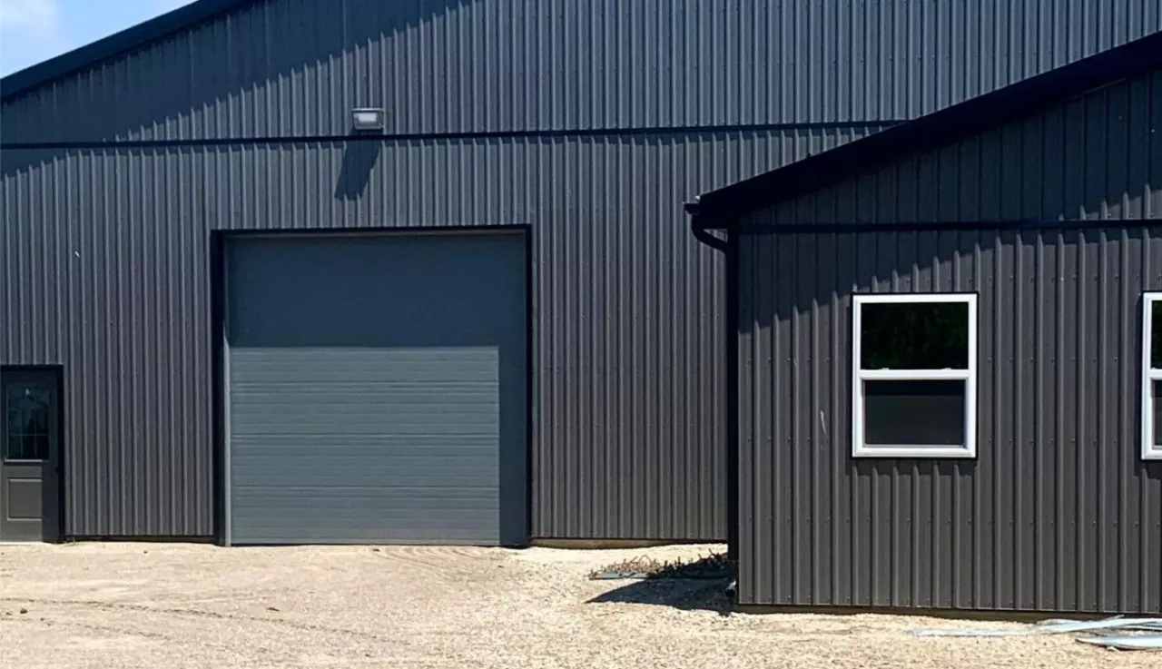 G-5000 garage door, Charcoal